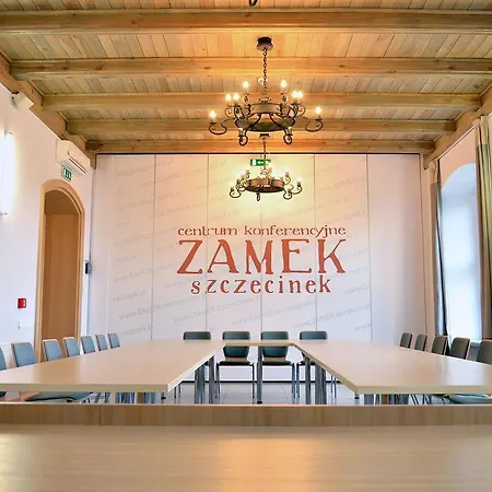 אורחן Centrum Konferencyjne Zamek שצ'צ'ינק